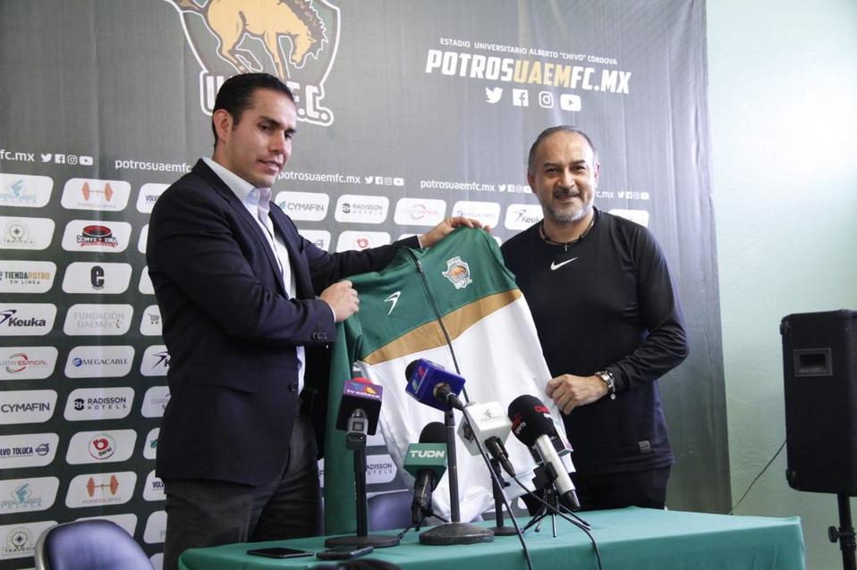 Presentan a Raúl Gutierrez como nuevo técnico de Potros UAEM (Cortesía)
