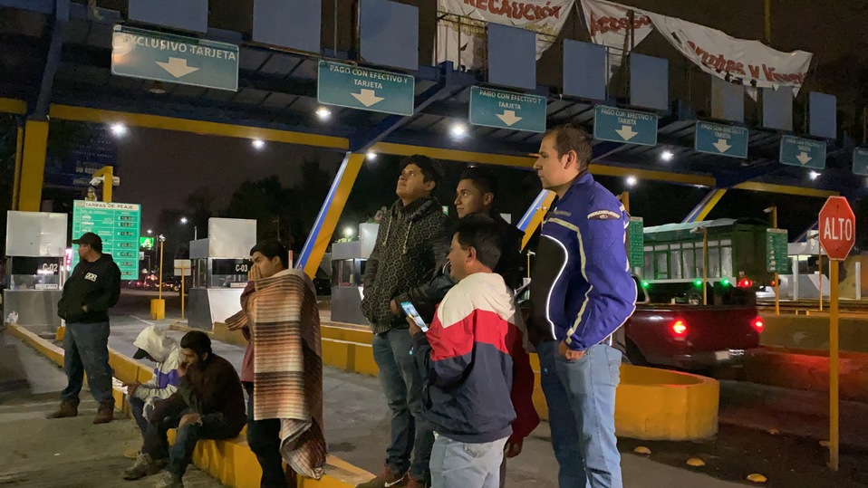Problemas administrativos en Central de Abastos termina en bloqueos y conflictos. (Foto: Rogelio López)