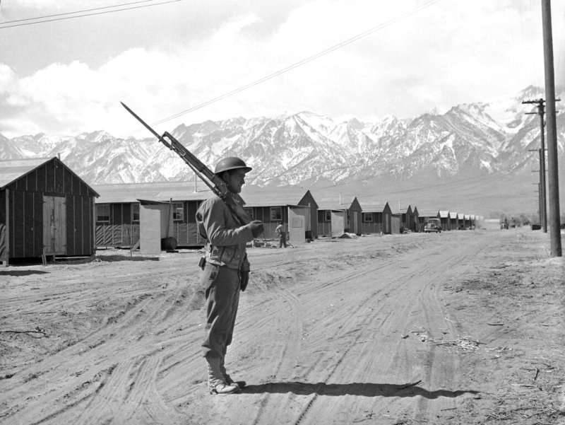 El esqueleto, hallado en una montaña en California, podría ser de un estadunidense de origen japonés. (AP)