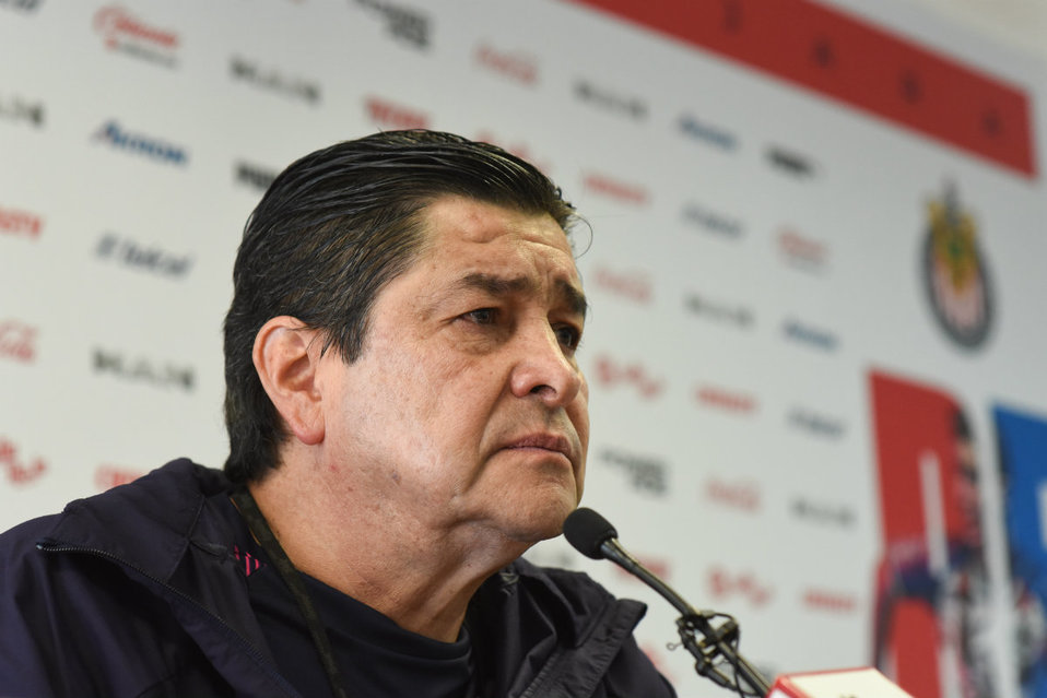 Luis Fernando Tena, director técnico de Chivas (Imago7)