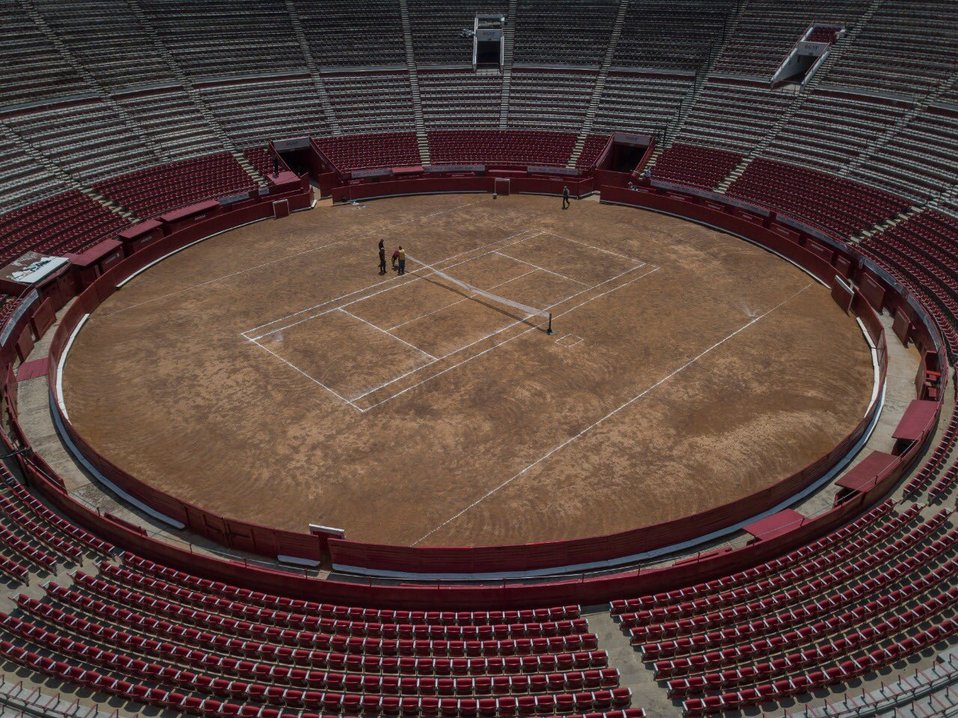 La Plaza de Toros México se prepara para recibir el The Greatest Match (Twitter @mextenis)