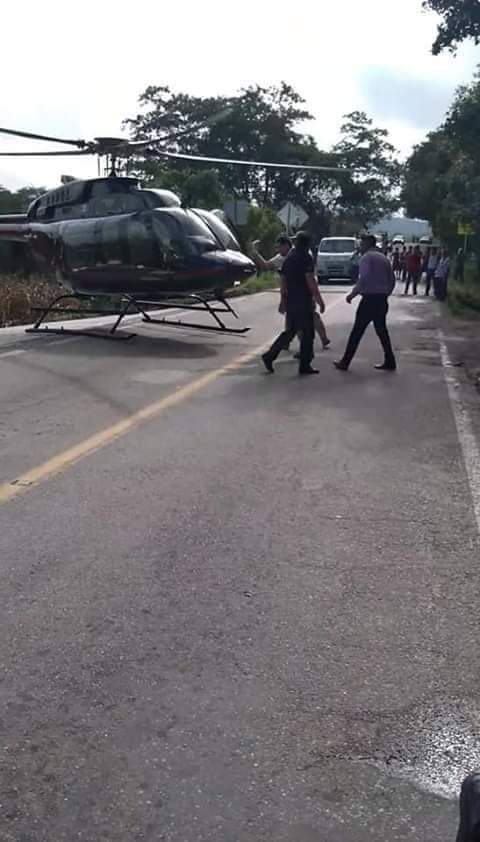 Los policías heridos fueron trasladados en helicóptero un hospital en Tuxtla Gutiérrez. (Abraham Jiménez)