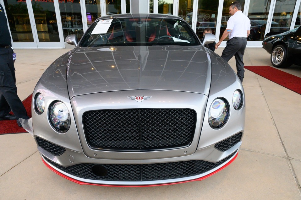 El Bentley Continental GT de 2017 que será subastado este sábado. (US Marshals)
