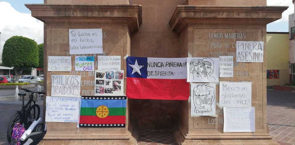 Estudiantes de la UG en León, mostraron su solidaridad con el país chileno. Jannet Ruiz.