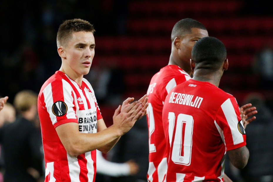 PSV logra mantenerse en el liderato del Grupo D de la Europa League (Reuters)