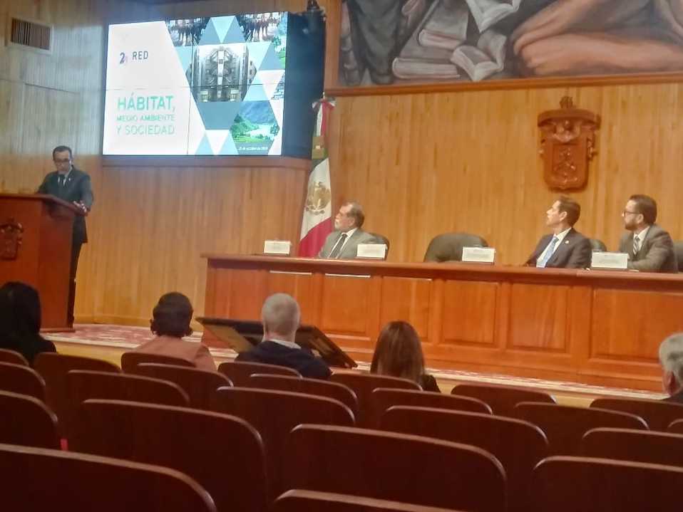 Coloquio internacional, "Hábitat, Medio Ambiente y Sociedad" en la UdeG (Diana Barajas).