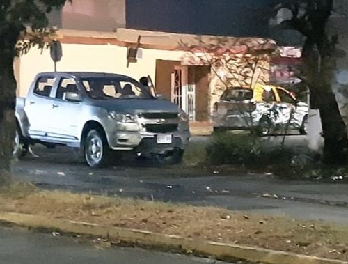 Se desconoce si el hombre haya sido dueño del vehículo.(Foto: Especial)