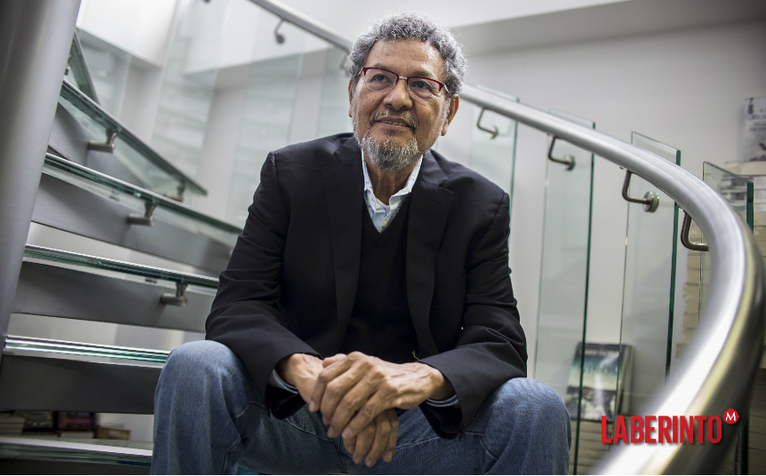 Élmer Mendoza, autor de 'El asesino solitario'. (Foto: Omar Franco)