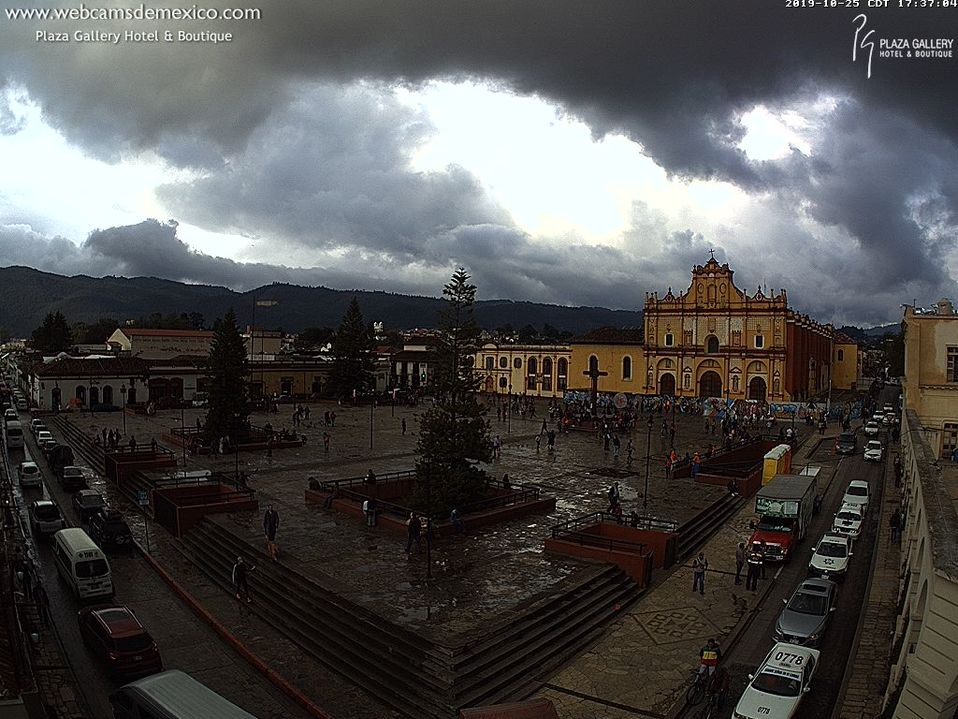 Estos fenómenos meteorológicos se debe al paso de la tormenta tropical Olga. (@webcamsdemexico)