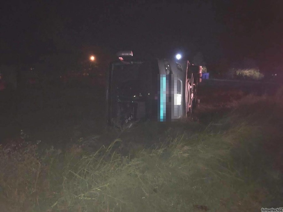 Vuelca autobús en la carretera Victoria-Matamoros y deja 5 lesionados (Foto/CORTESÍA)