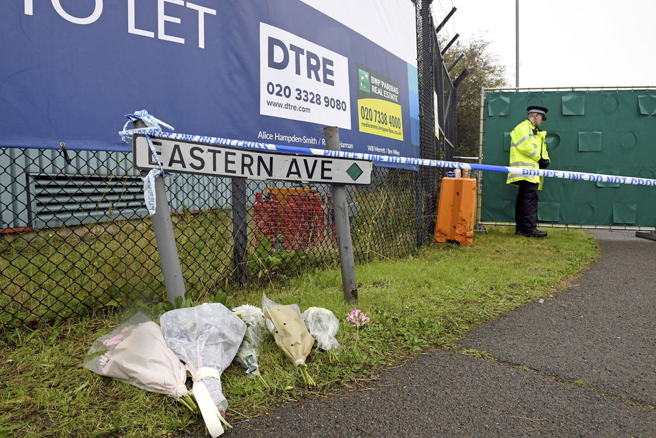 Los cuerpos fueron trasladados al hospital de Broomsfield, en Chelmsford, donde se están practicando las autopsias. (AP)