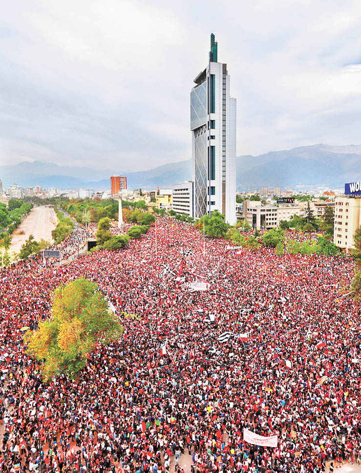 La convocatoria buscaba la marcha más grande del país. (Notimex)