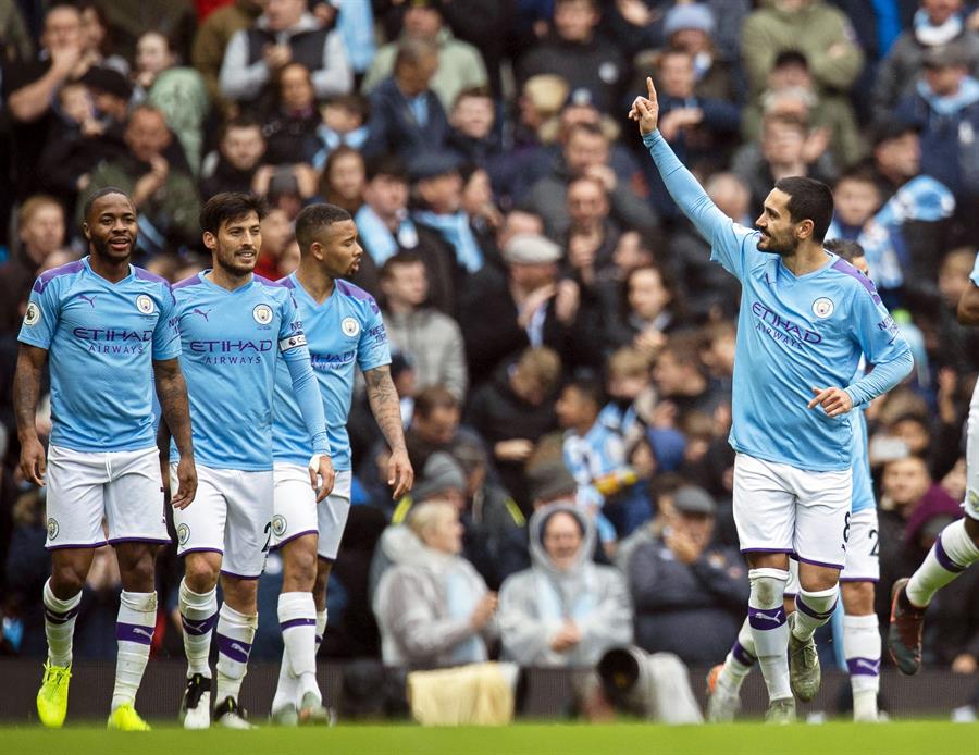 Manchester City venció 3-0 al Aston Villa (EFE)