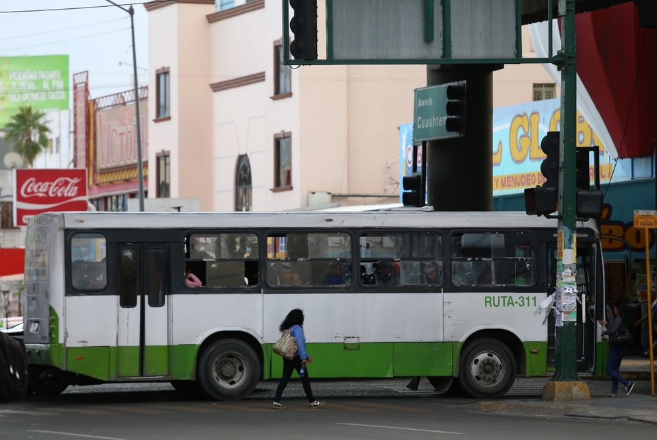 Pide coordinador del PAN retirar unidades que ofrezcan mal servicio. (Foto: Jorge López)