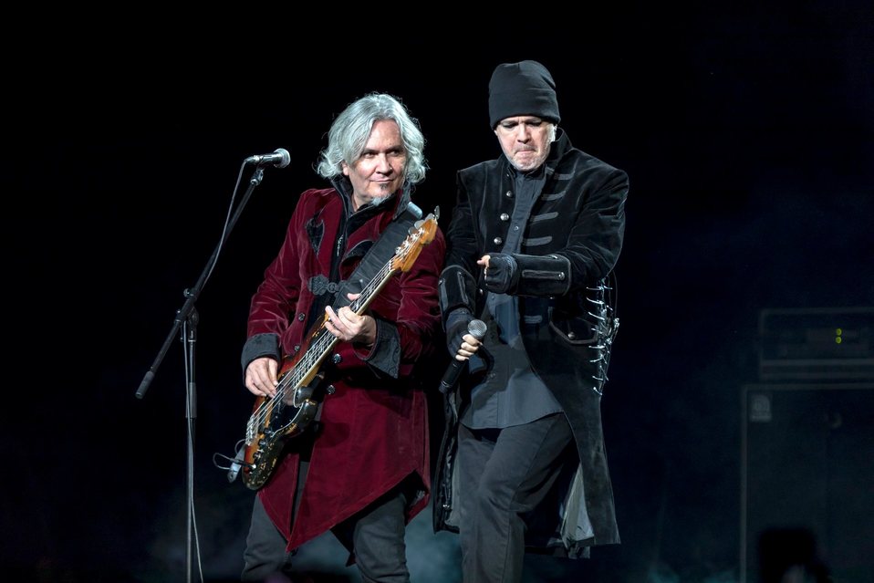 Carlos Avilez y José Fors durante el concierto. (CORTESÍA)
