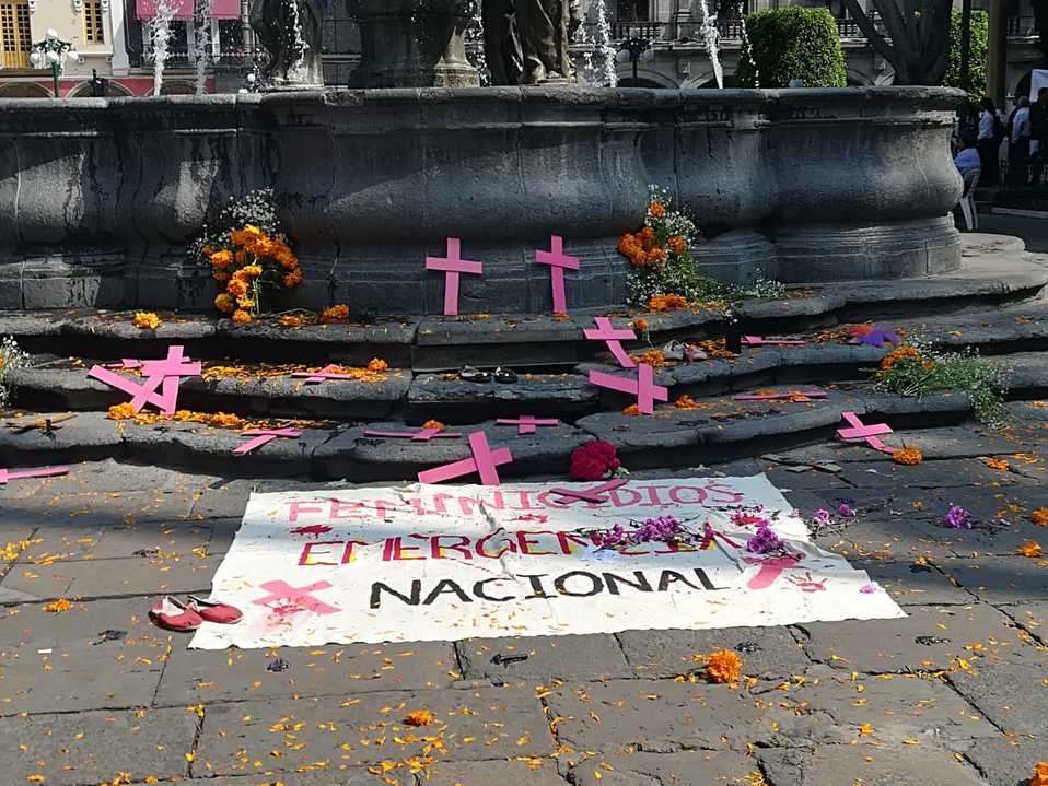 Los comerciantes que venden burbujas, señalaron que este tipo de acciones afectaron sus ventas (Andrés Lobato)