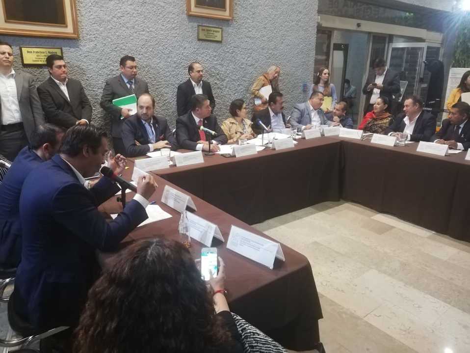Las comisiones Unidas de Seguridad y Desarrollo Urbano del Congreso aprobaron crear la figura director responsable de obra (Foto: Eduardo Mendieta)