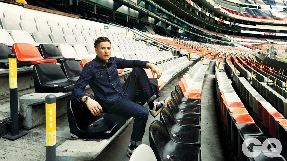 Guillermo Ochoa en entrevista con la revista GQ (GQ)