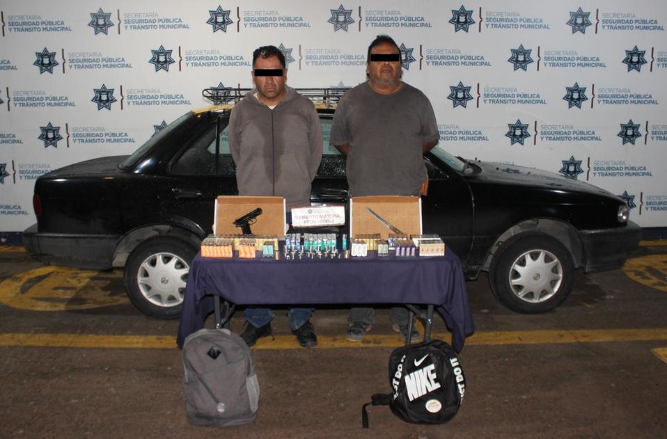 Frustran dos robos a tiendas de conveniencia, hay cinco detenidos ...