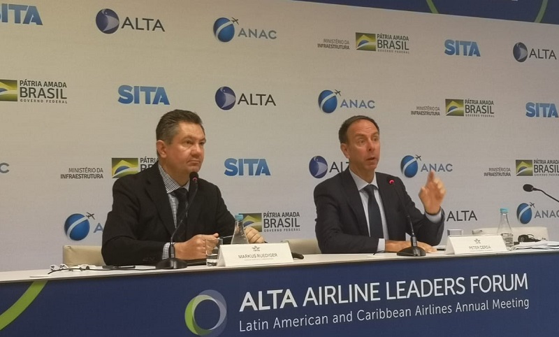 Peter Cerda, vicepresidente de la IATA, durante su participación en el Foro de Líderes de ALTA. Foto: Roberto Valadez