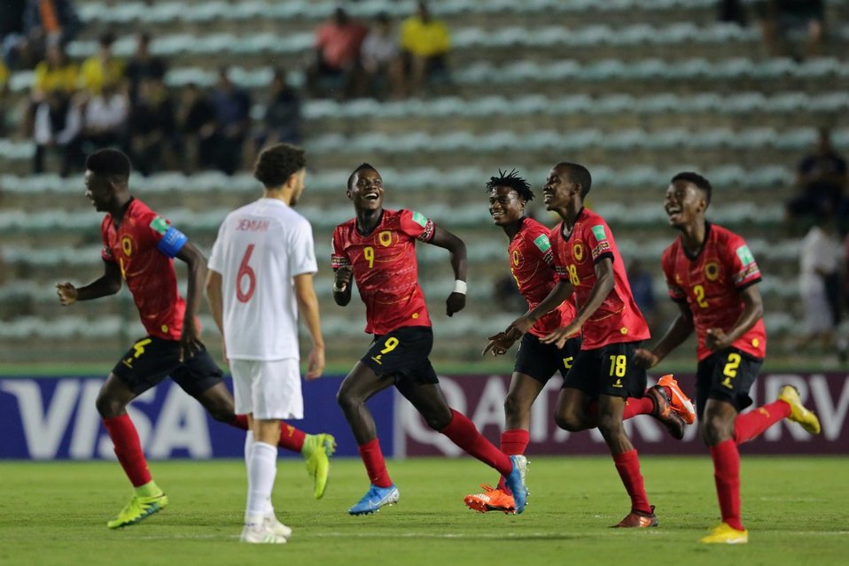 Angola consigue los tres puntos en el último minuto (MEXSPORT)