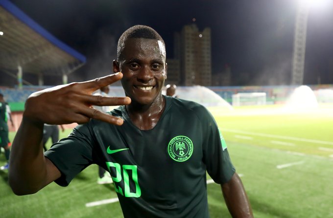 Ibrahim Said guió a Nigeria en la remontada a Ecuador (Twitter @FIFAcom)