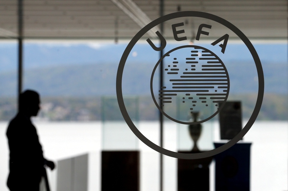 UEFA sanciona a Bulgaria tras actos racistas (Reuters)
