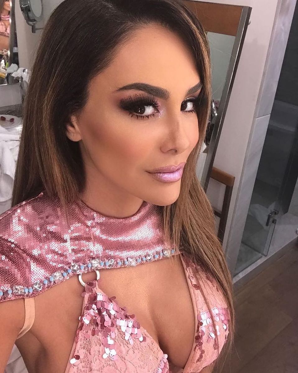 Cirujano exhibe procedimientos estéticos de Ninel Conde (Instagram).