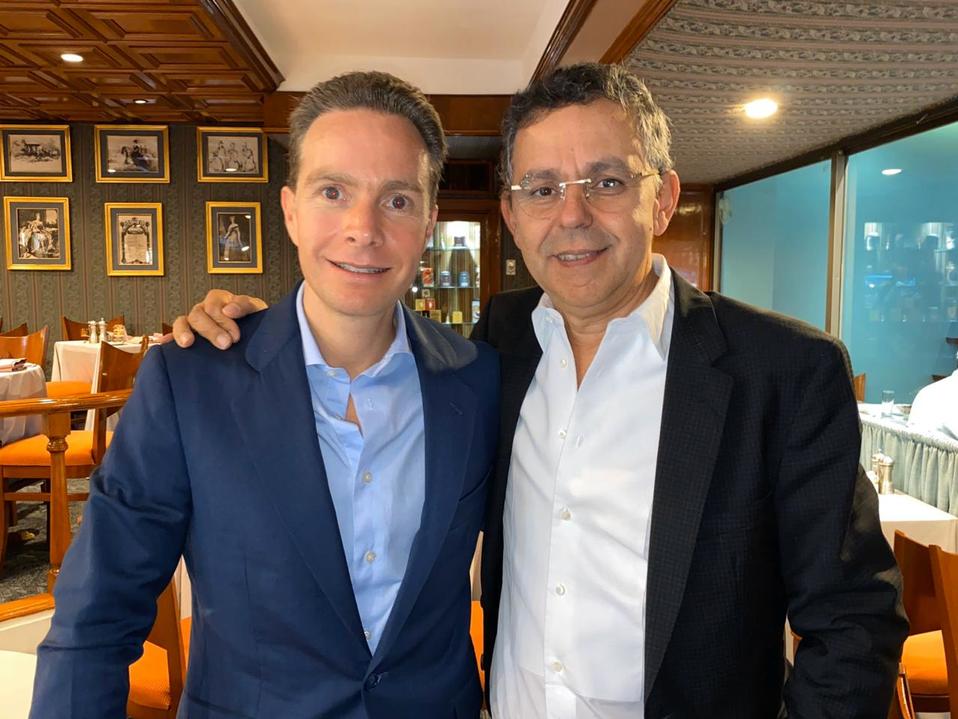 Manuel Velasco se reúne con César Yáñez. (Cortesía)