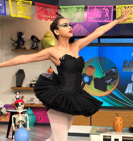 Yanet García recibe críticas por disfraz de Halloween como Cisne Negro. (Instagram: programahoy)