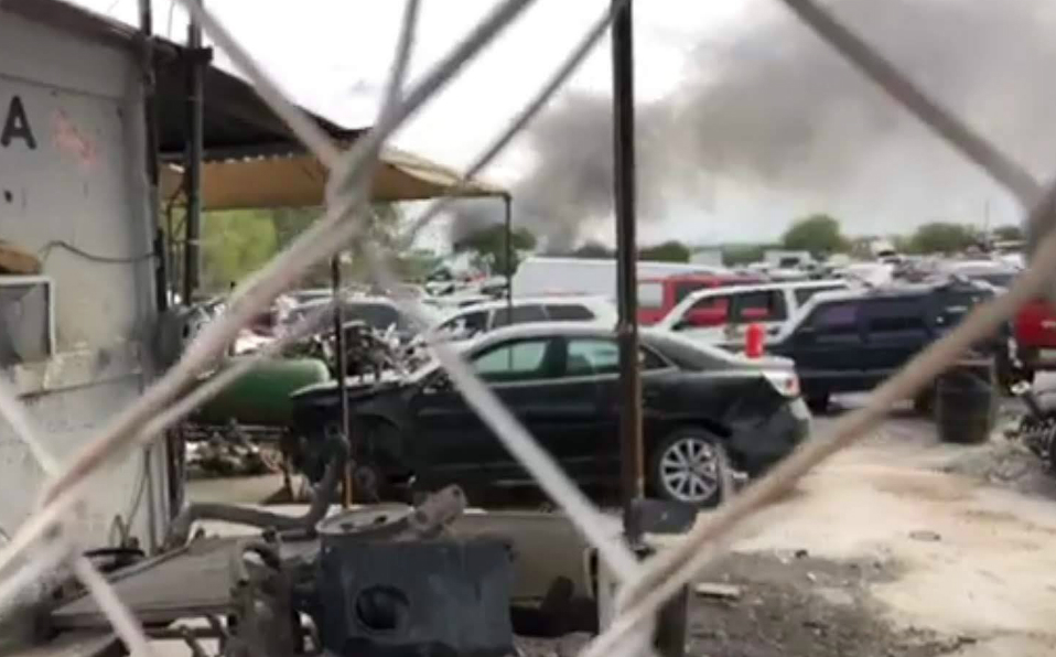 Incendio en corralón de Reynosa (Foto/CORTESÍA)