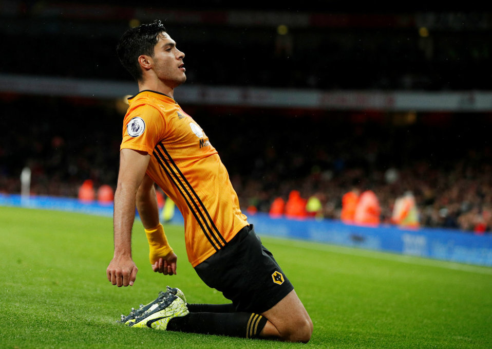 Raúl Jiménez festeja tras anotar el gol del empate en el Arsenal vs Wolves (Reuters)