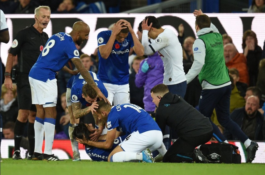 Andrés Gomes en el partido del Everton vs Tottenham (Reuters)