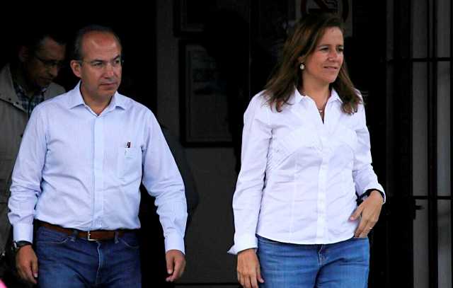 Calderón y Margarita Zavala defienden a su hijo de AMLO/Especial.