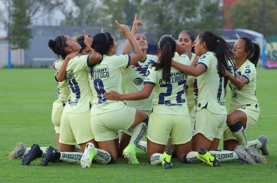 Jugadoras de América Femenil rindieron homenaje a Diana González (Imago7)