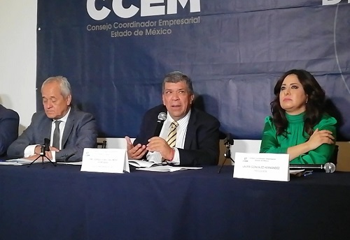 La representación obrera y patronal ofrecieron conferencia sobre el tema. (Alondra Ávila)