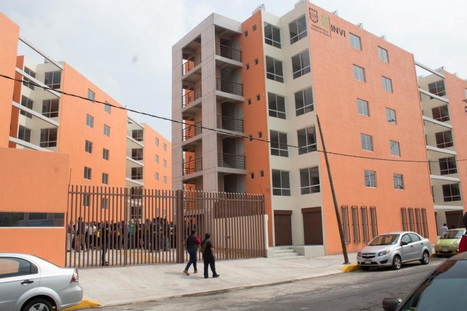 Sheinbaum habló sobre la construcción de viviendas sociales en la CdMx por encarecimiento de suelo. (Cuartoscuro)
