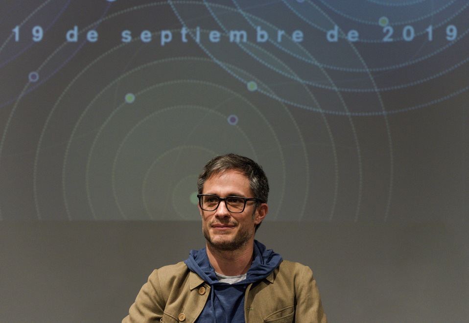 Gael García durante la presentación del lanzamiento de la plataforma “Reconstrucciones”. (cuartoscuro)