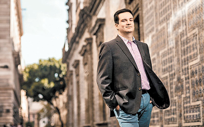 “Leo mucho, voy al cine, al teatro, a museos. El músico sale a compartir su talento y tiene que estar lleno de información”. (Especial)