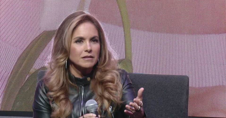 Lucero dio la cara ante el supuesto catálogo de prostitución de Televisa (Azteca).