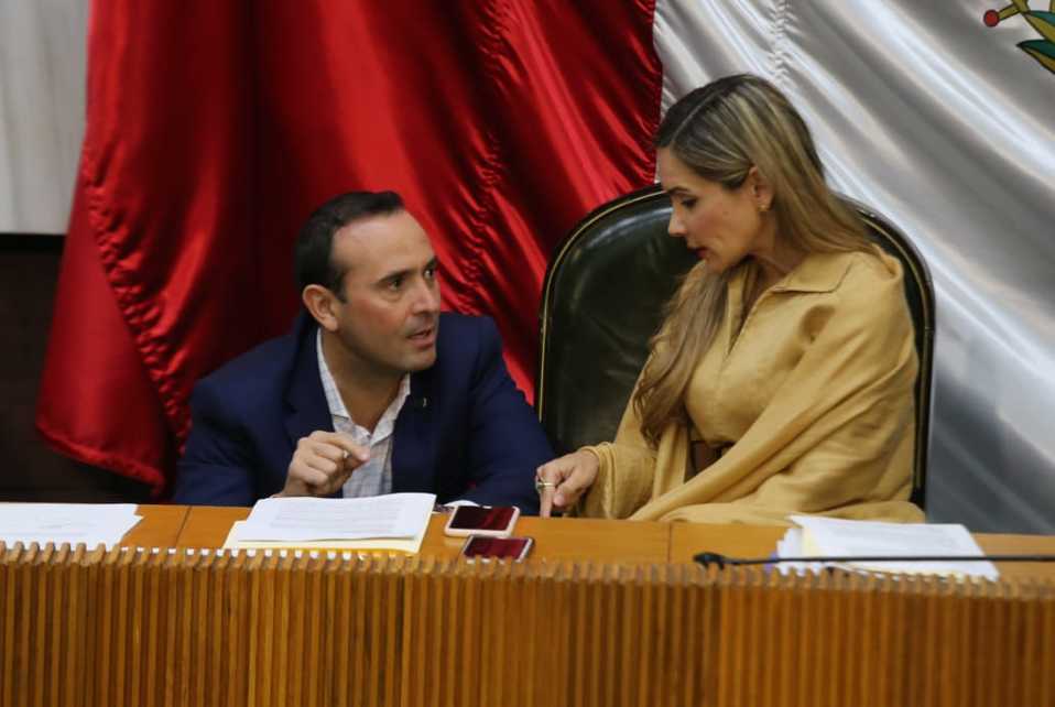 El diputado local del PAN, Carlos de la Fuente, informó que hubo un aumento de 20 millones de pesos en comparación al 2019. Foto: Roberto Alanís.