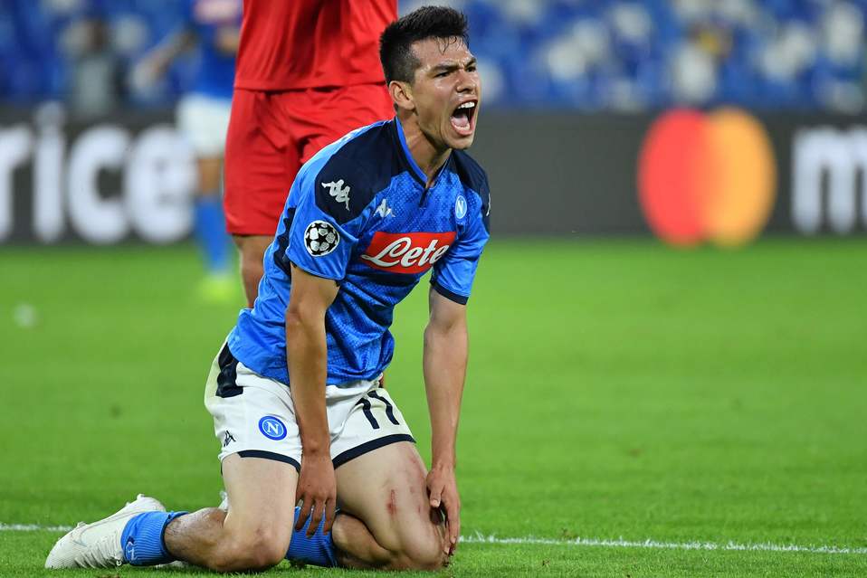 Hirving Lozano en el partido contra el Salzburgo (AFP)