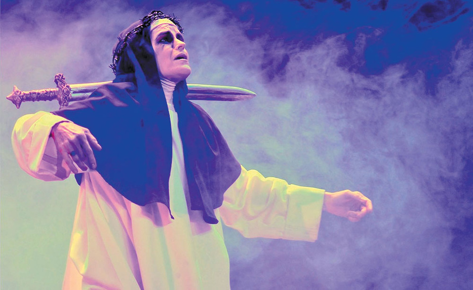 “Es una pieza teatral que explora el corazón de las tinieblas”, señala el director. (René Grobet)