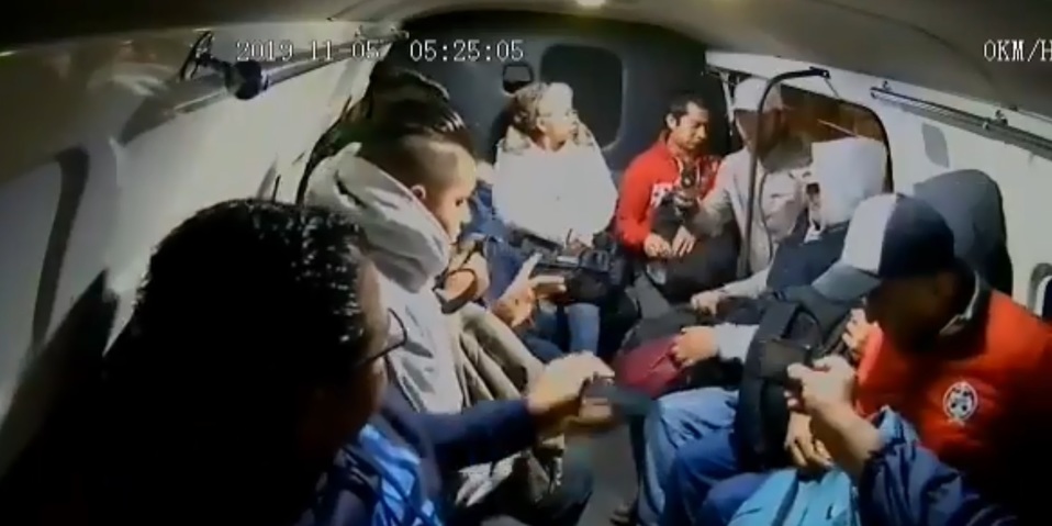Un asalto en una combi de Los Reyes La Paz ocurrió en la madrugada | Especial