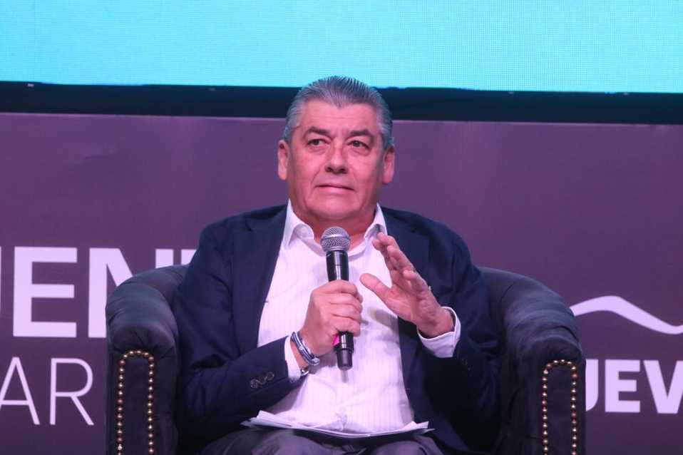 José Antonio Fernández Carbajal participó en el panel “Educación de calidad, movilidad social y formación ciudadana”. Foto: Leonel Rocha