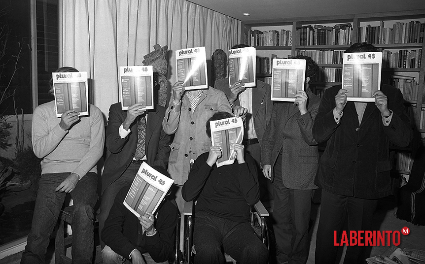 Tomás Segovia, Gabriel Zaid, Kazuya Sakai, Alejandro Rossi, José de la Colina, Salvador Elizondo; sentados: Octavio Paz y Juan García Ponce. (Rogelio 