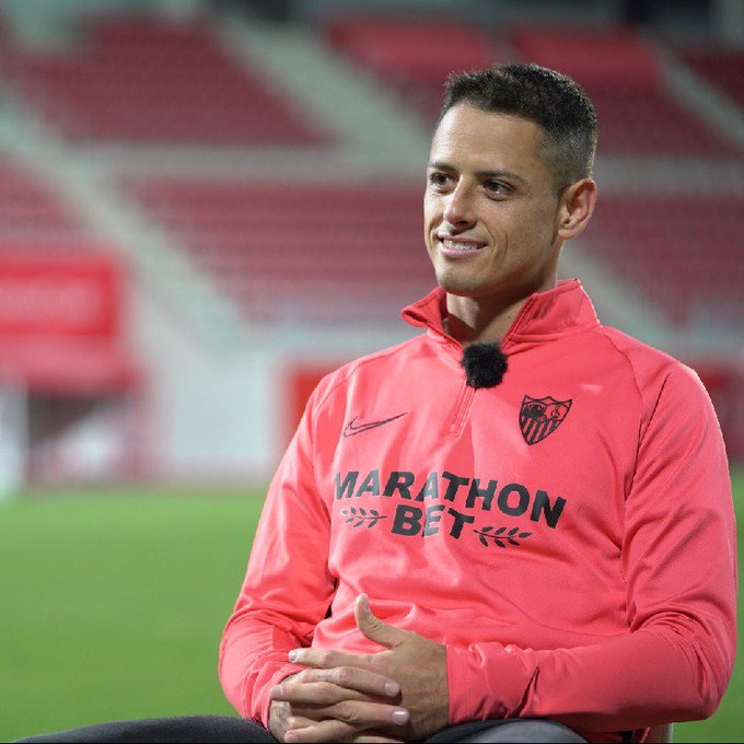 'Chicharito' Hernández, jugador del Sevilla (Twitter @SevillaFC)