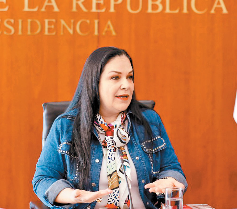 Mónica Fernández señaló que los sobres vacíos son “práctica recurrente” en elecciones. (Especial)