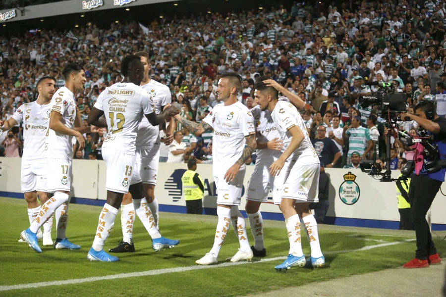 Uno tras otro cayeron los goles de de Gerardo Arteaga y Bryan Lozano. (Rolando Riestra)