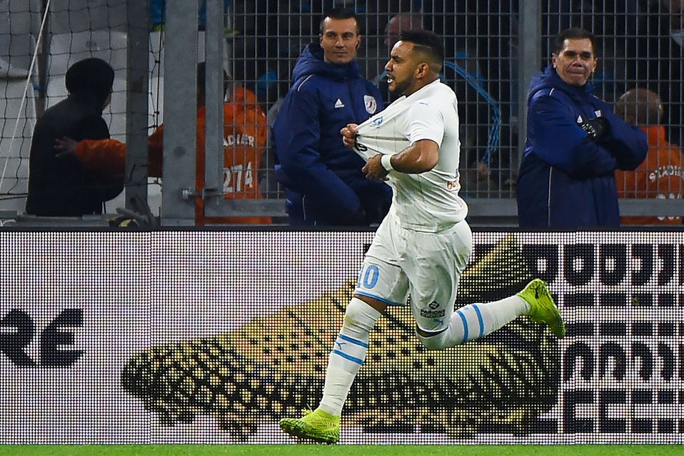 Dimitri Payet celebrando uno de sus goles (AFP)